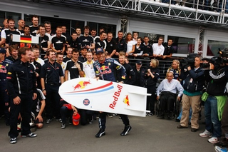 Illustration for article titled Mark Webber Celebrating His Maiden Formula One Victory